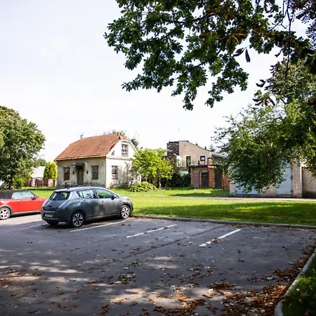 Apartment Modern And Spacious Loft Type 8 With Free Private Parking By 
