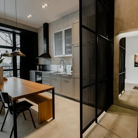 Apartment Modern And Spacious Loft Type 8 With Free Private Parking By 