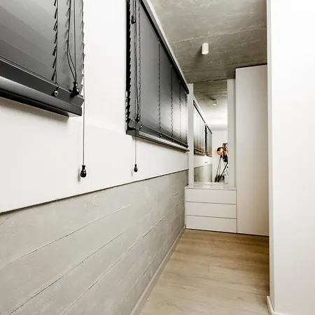 Apartment Modern And Spacious Loft Type 8 With Free Private Parking By 