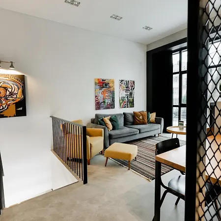 Modern And Spacious Loft Type 8 With Free Private Parking By 