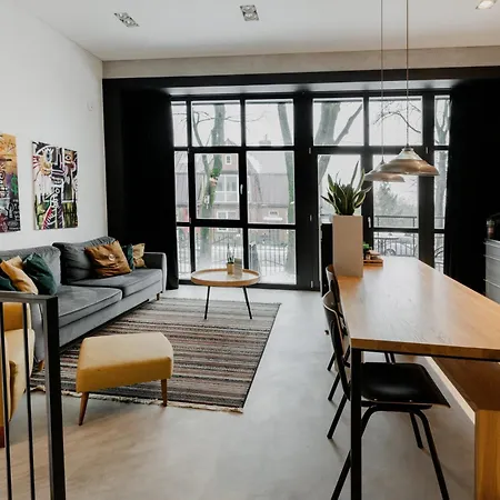 Apartment Modern And Spacious Loft Type 8 With Free Private Parking By 