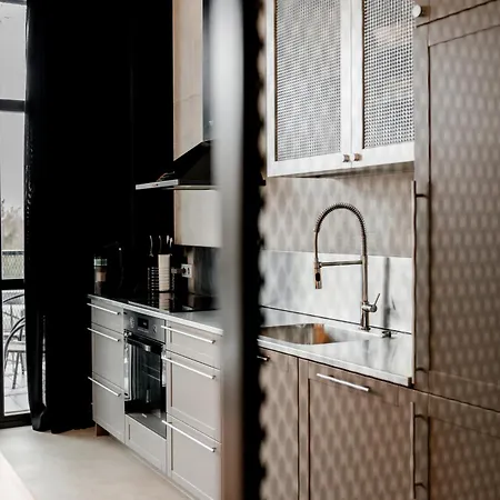 Apartment Modern And Spacious Loft Type 8 With Free Private Parking By 