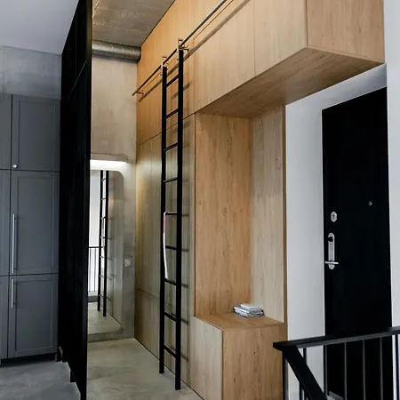 Modern And Spacious Loft Type 8 With Free Private Parking By 