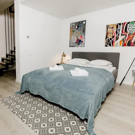 Modern And Spacious Loft Type 8 With Free Private Parking By 