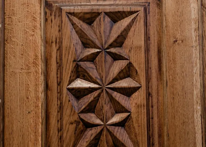 Modern And Spacious Loft Type 8 With Free Private Parking By 