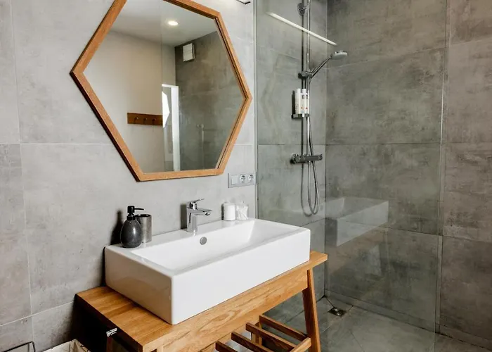 Modern And Spacious Loft Type 8 With Free Private Parking By 