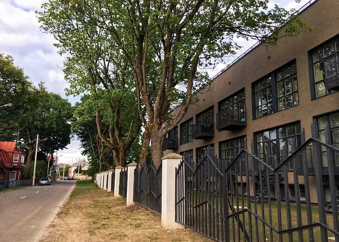 Modern And Spacious Loft Type 8 With Free Private Parking By 